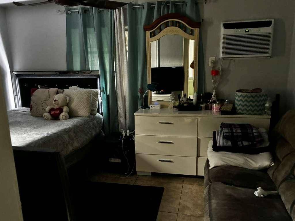 North Miami Beach, FL 33181,2240 NE 137th St