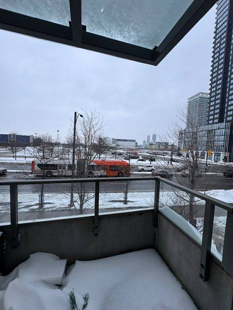 Mississauga, ON L5B 0K6,339 Rathburn RD #116