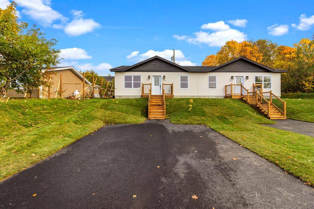 Conception Bay South, NL A1W 4G7,27 Cliffside Avenue