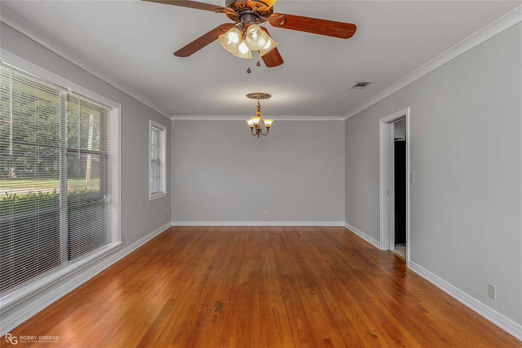 Shreveport, LA 71105,879 Sewanee Place