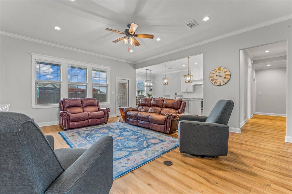 Hewitt, TX 76643,828 Day Star Drive