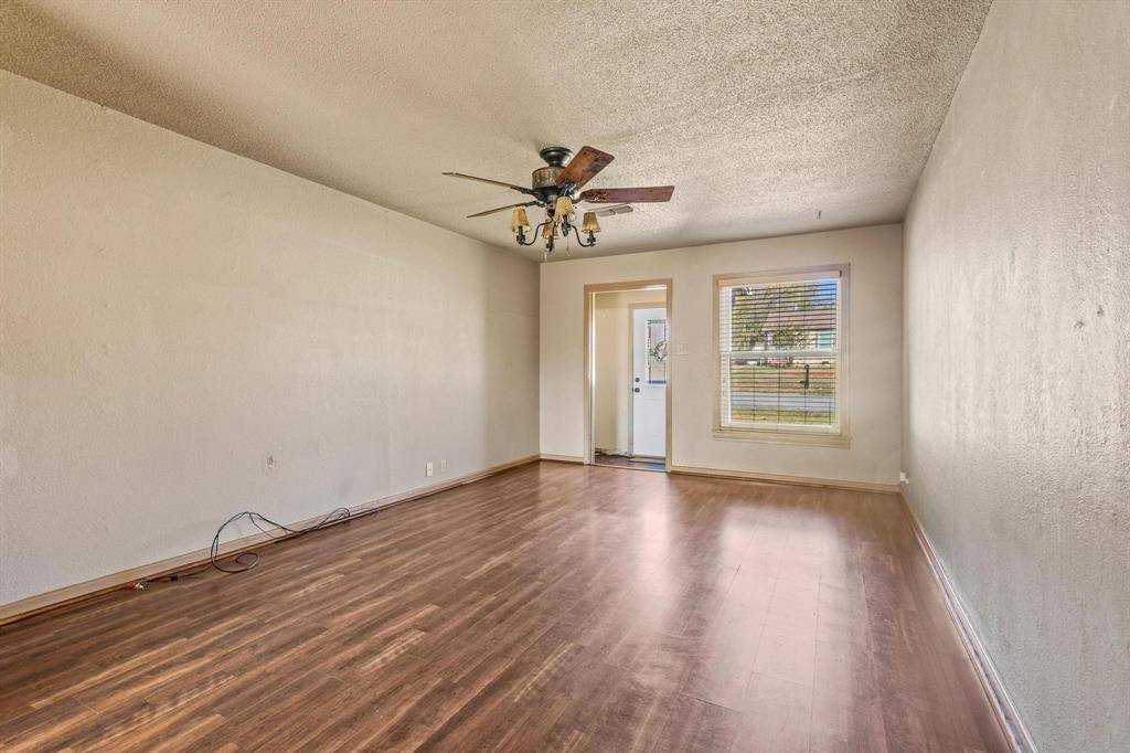 Denison, TX 75020,1006 W Texas Street