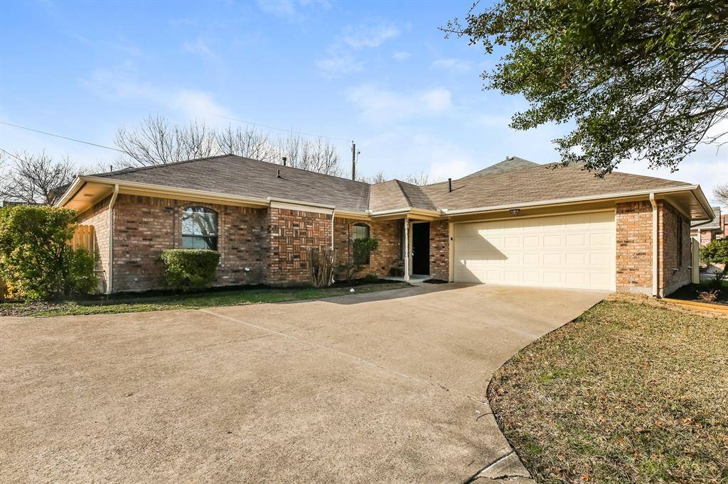 Desoto, TX 75115,521 Anglebluff Drive