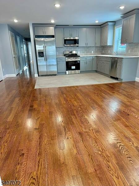 East Orange City, NJ 07017,51 N 15Th St Unit 2 #1