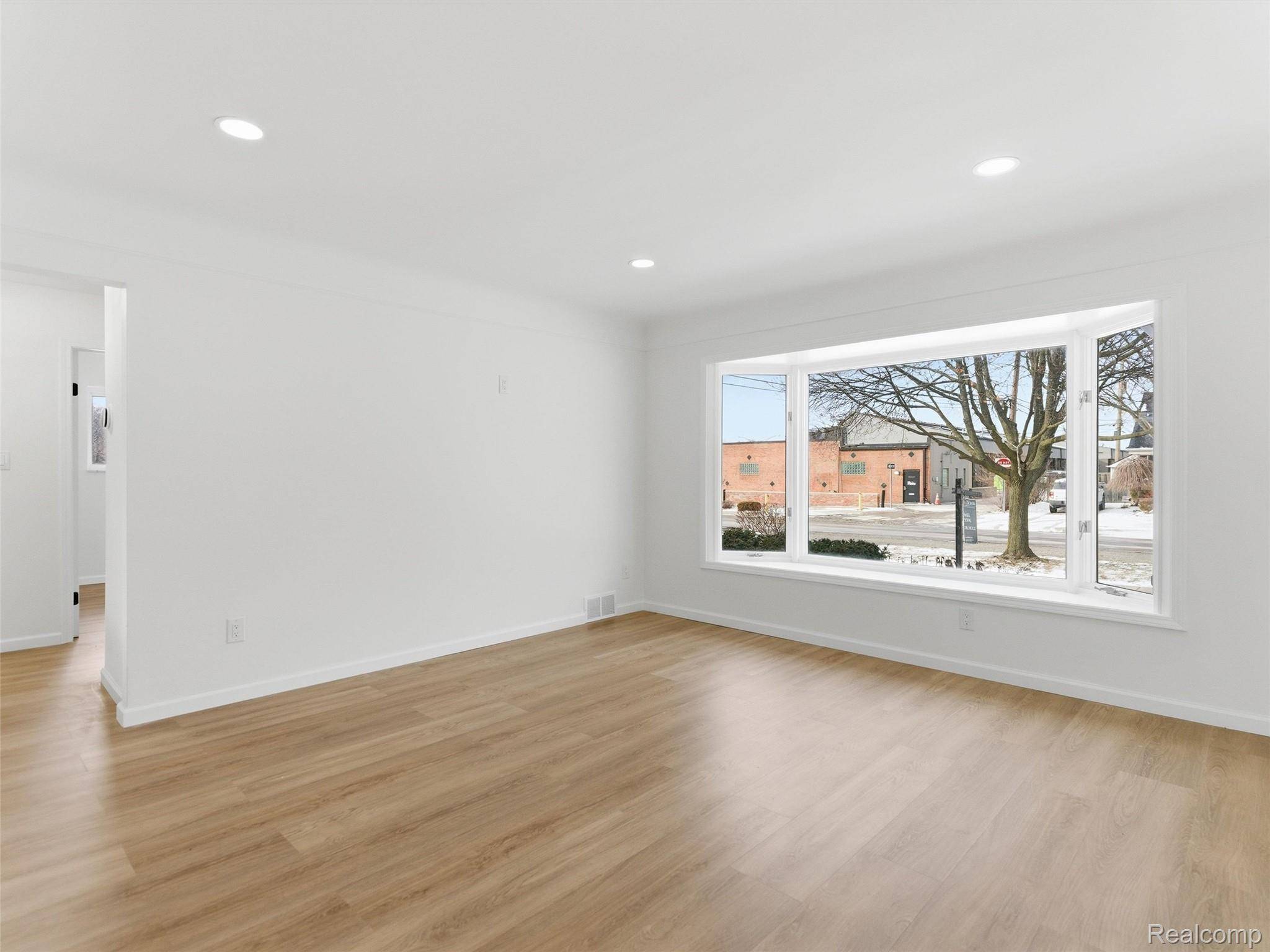 Birmingham, MI 48009,1544 Sheffield RD