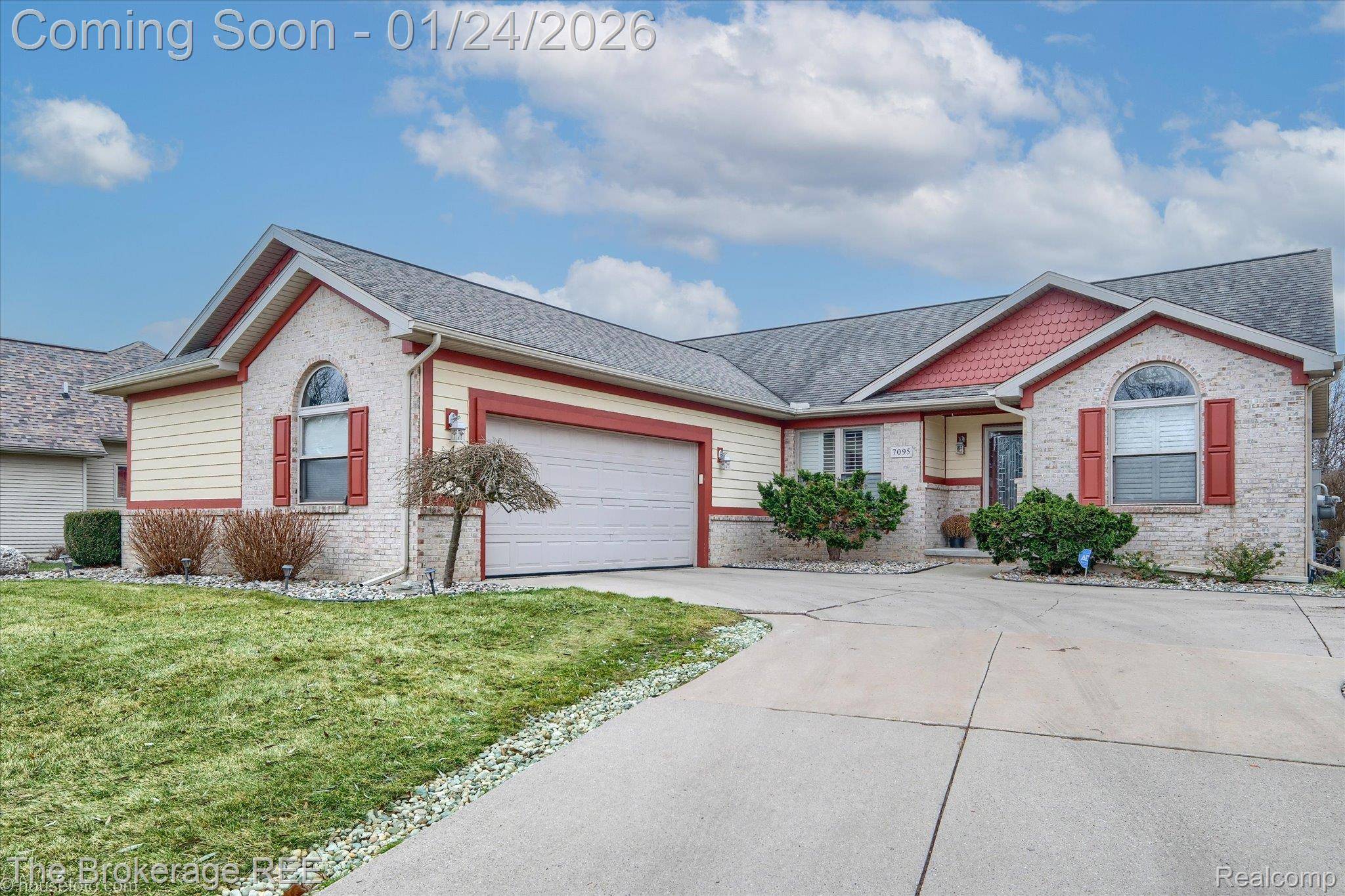 Flushing, MI 48433,7095 Woods West DR