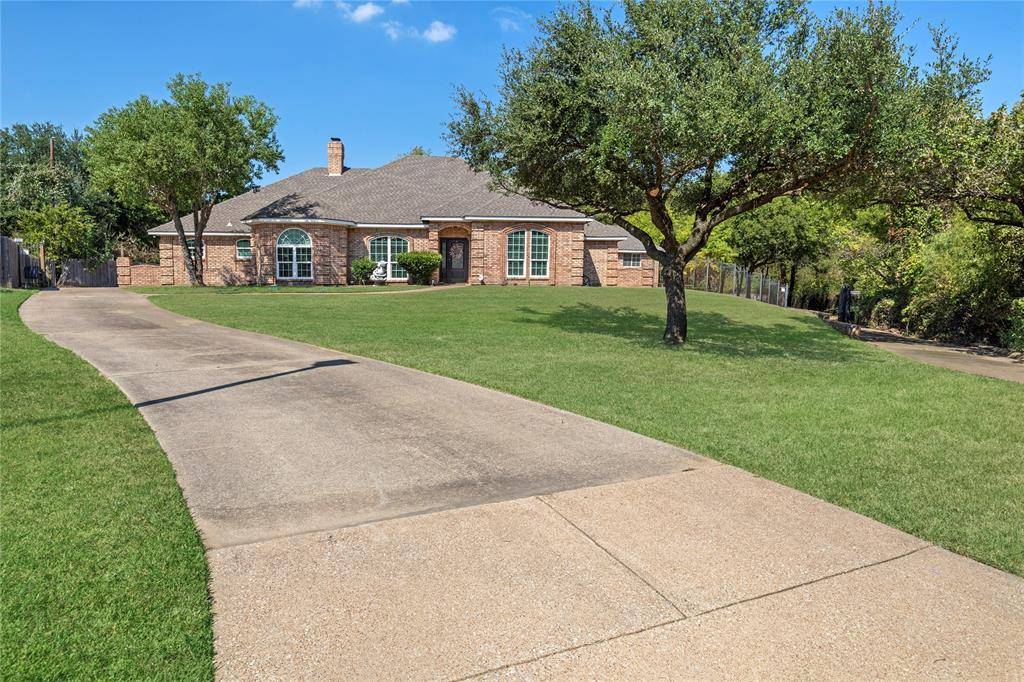 Kennedale, TX 76060,111 Creek Side Court