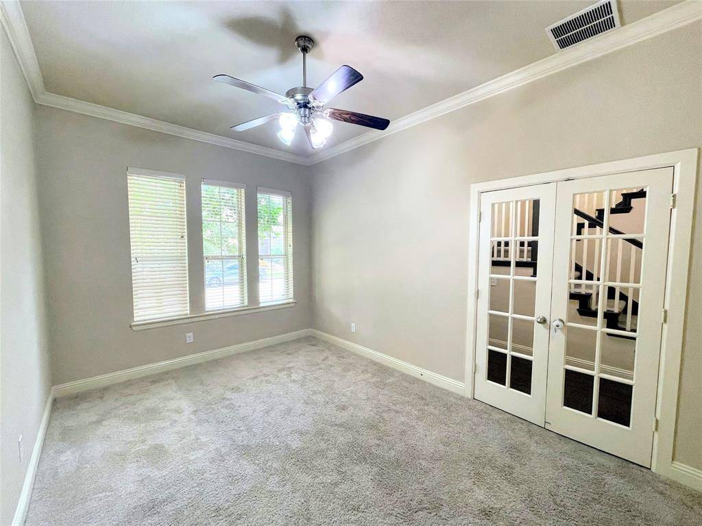 Irving, TX 75039,6622 Deleon Street