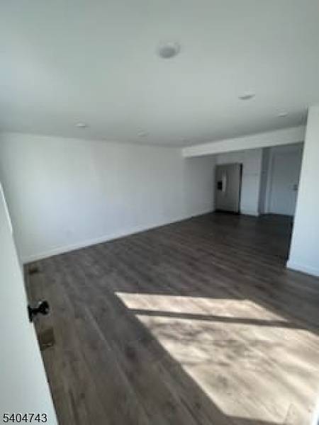 Lodi Boro, NJ 07644,73 Macarthur Ave