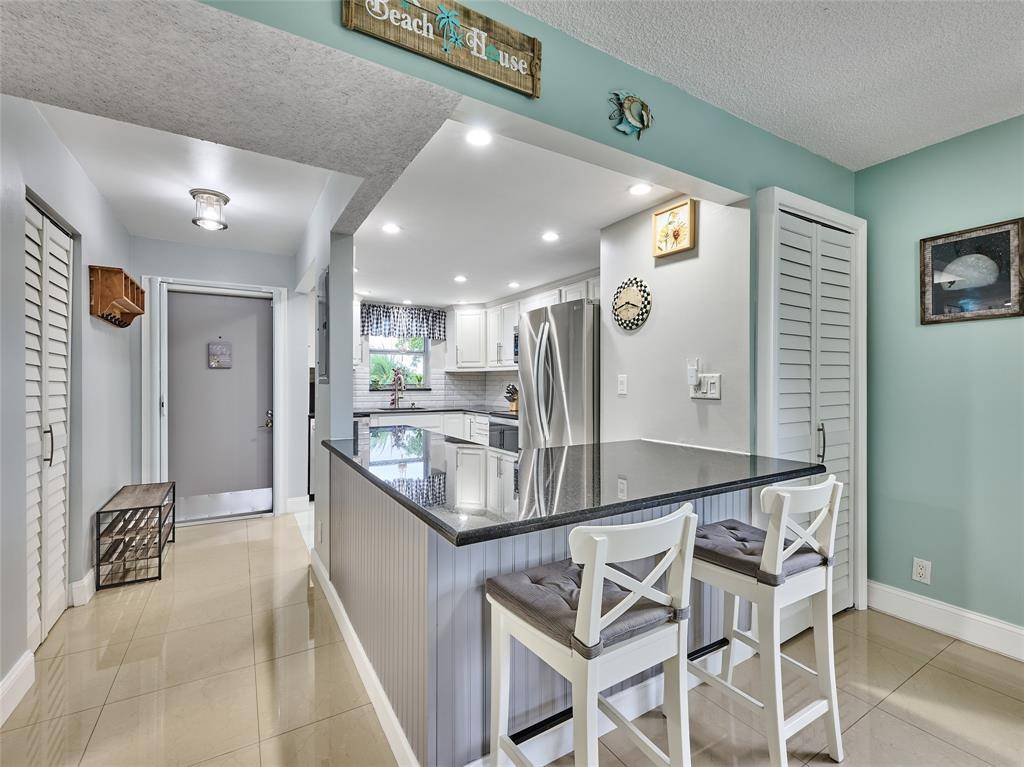 Lauderhill, FL 33319,6020 NW 44th Street #401