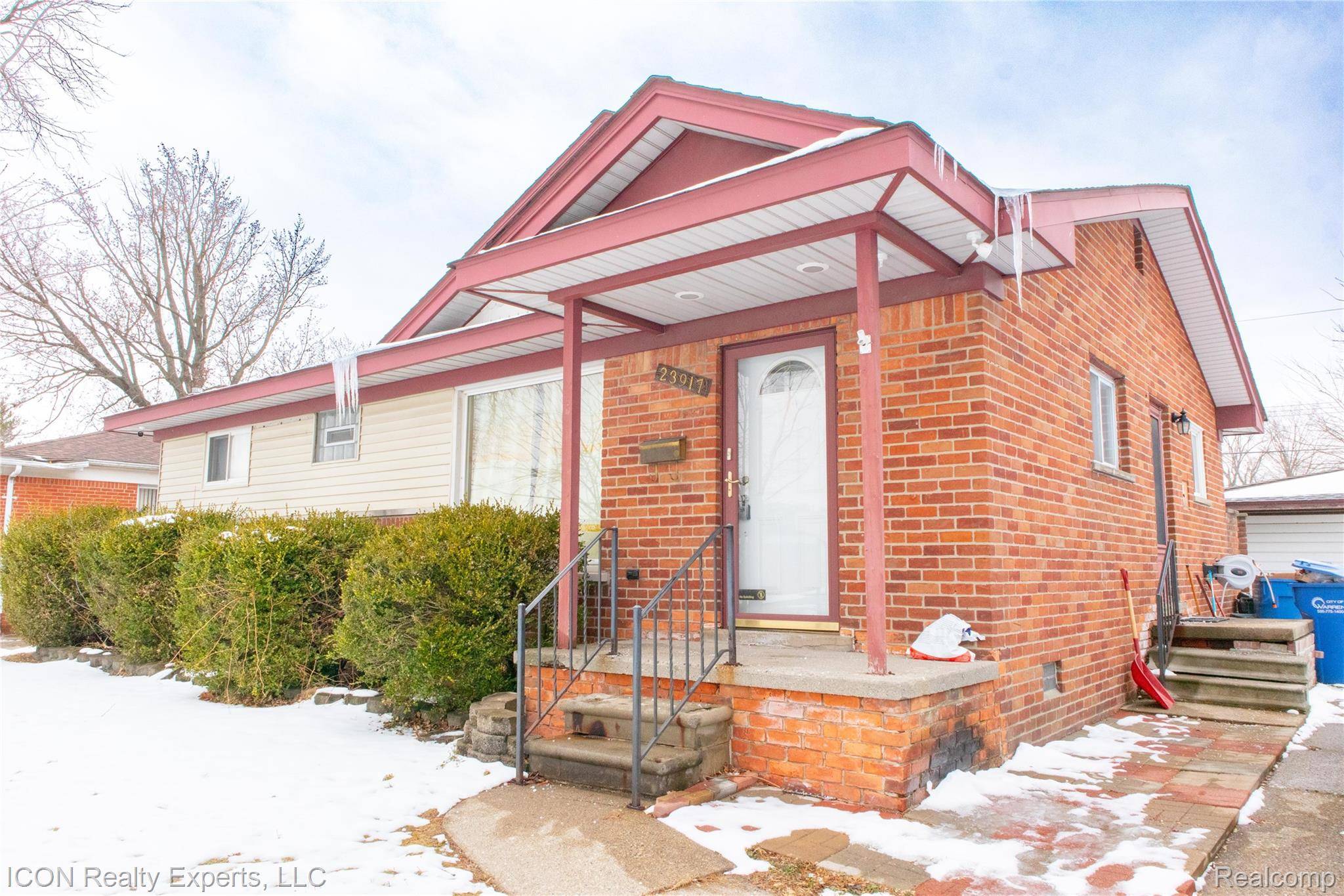 Warren, MI 48091,23917 Grunalt AVE