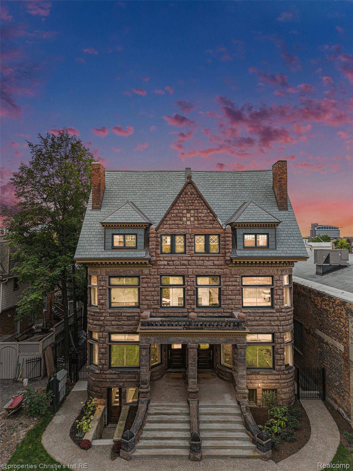 Detroit, MI 48201,701 W Canfield ST #1