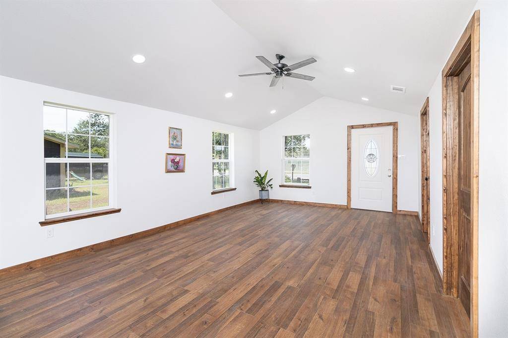 Brady, TX 76825,1019 W 11 Street