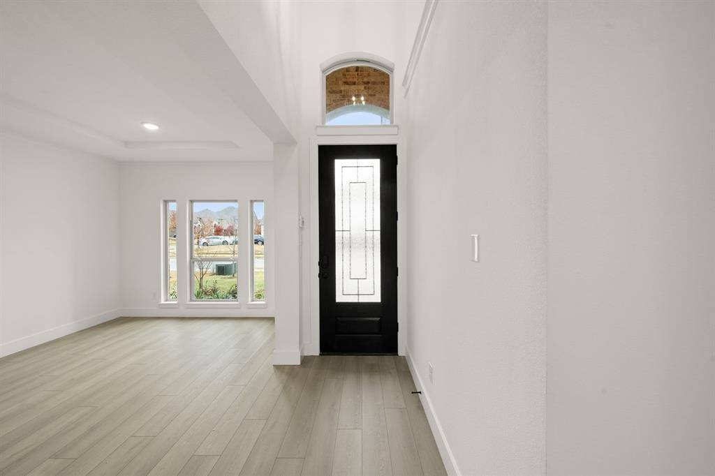 Midlothian, TX 76065,406 Crestview Drive