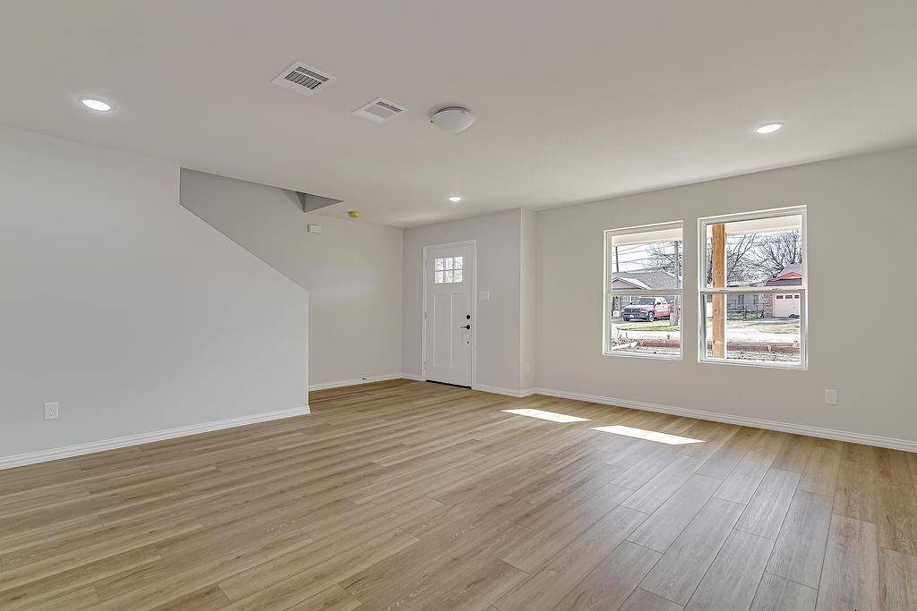 Burleson, TX 76028,333 N Field Street