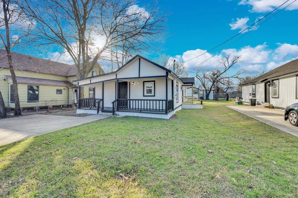 Midlothian, TX 76065,416 E Avenue F