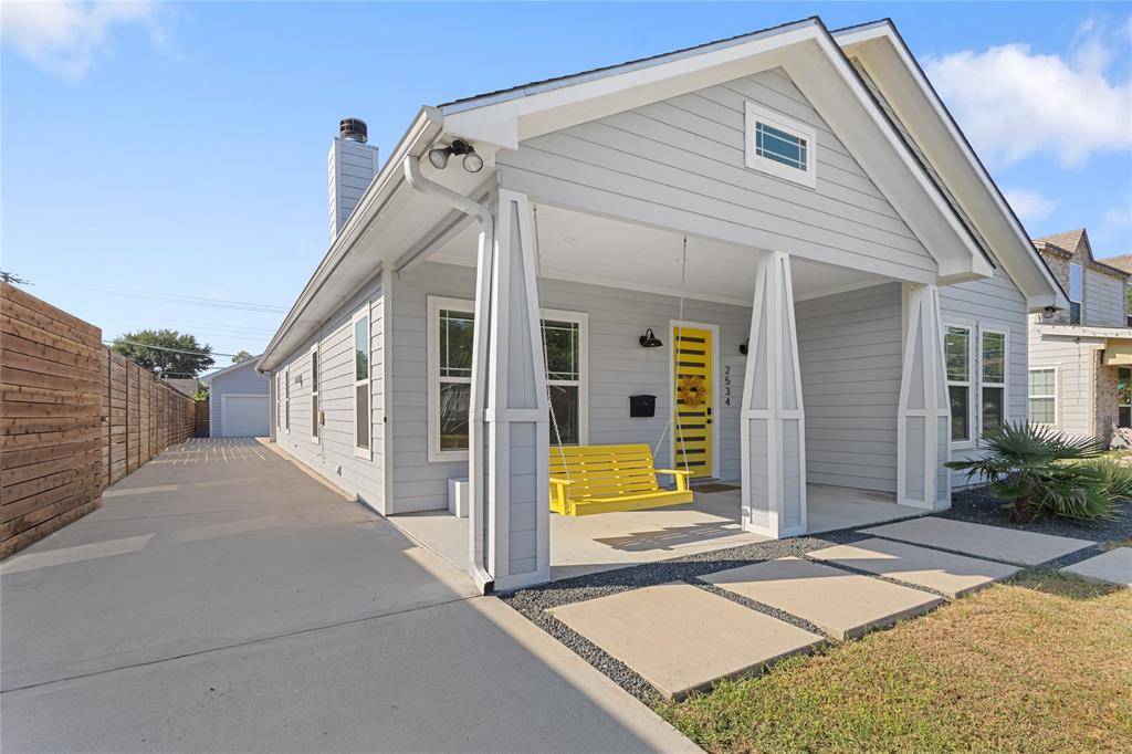 Dallas, TX 75211,2534 Gladstone Drive