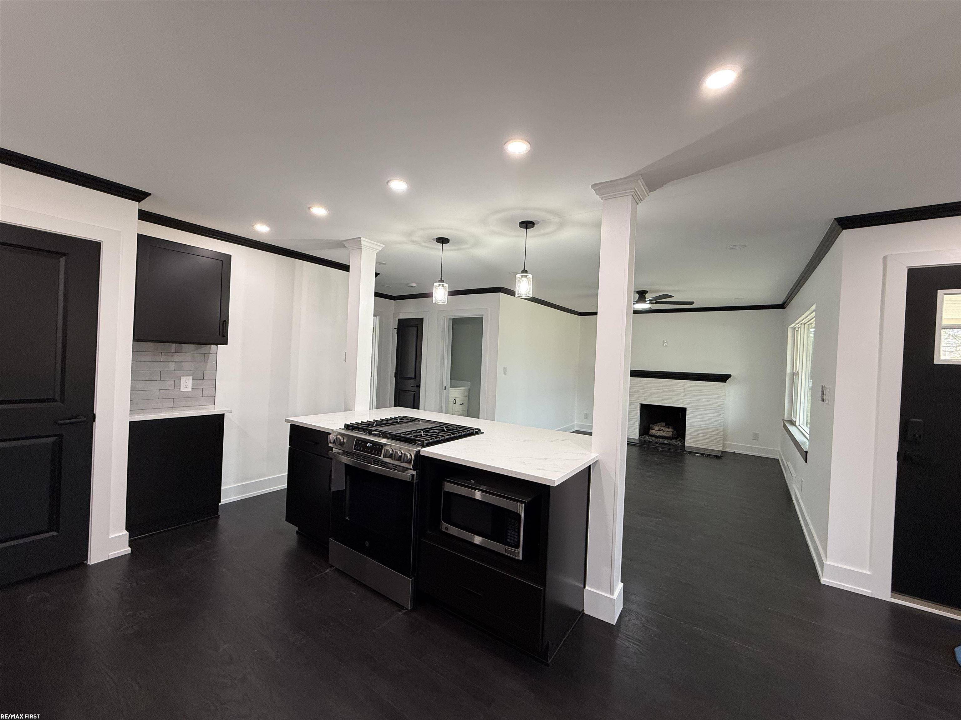 Fraser, MI 48026,33710 MULVEY RD