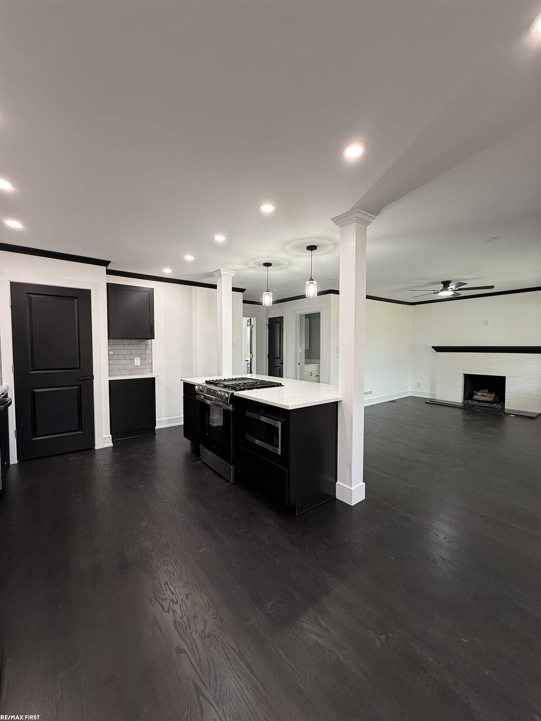 Fraser, MI 48026,33710 MULVEY RD