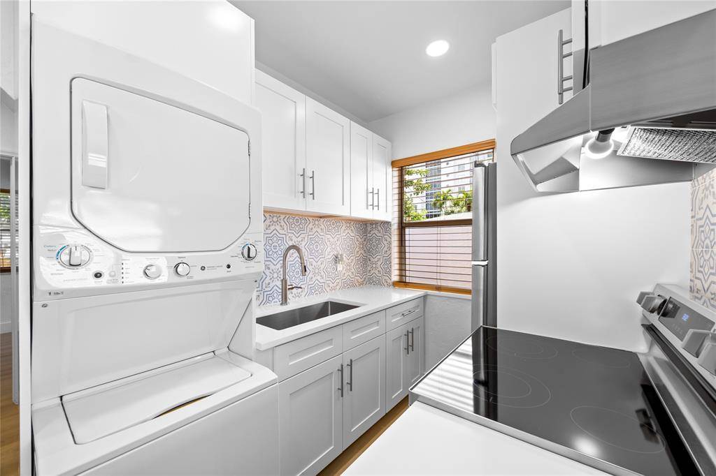 Fort Lauderdale, FL 33316,412 SE 16th St #6