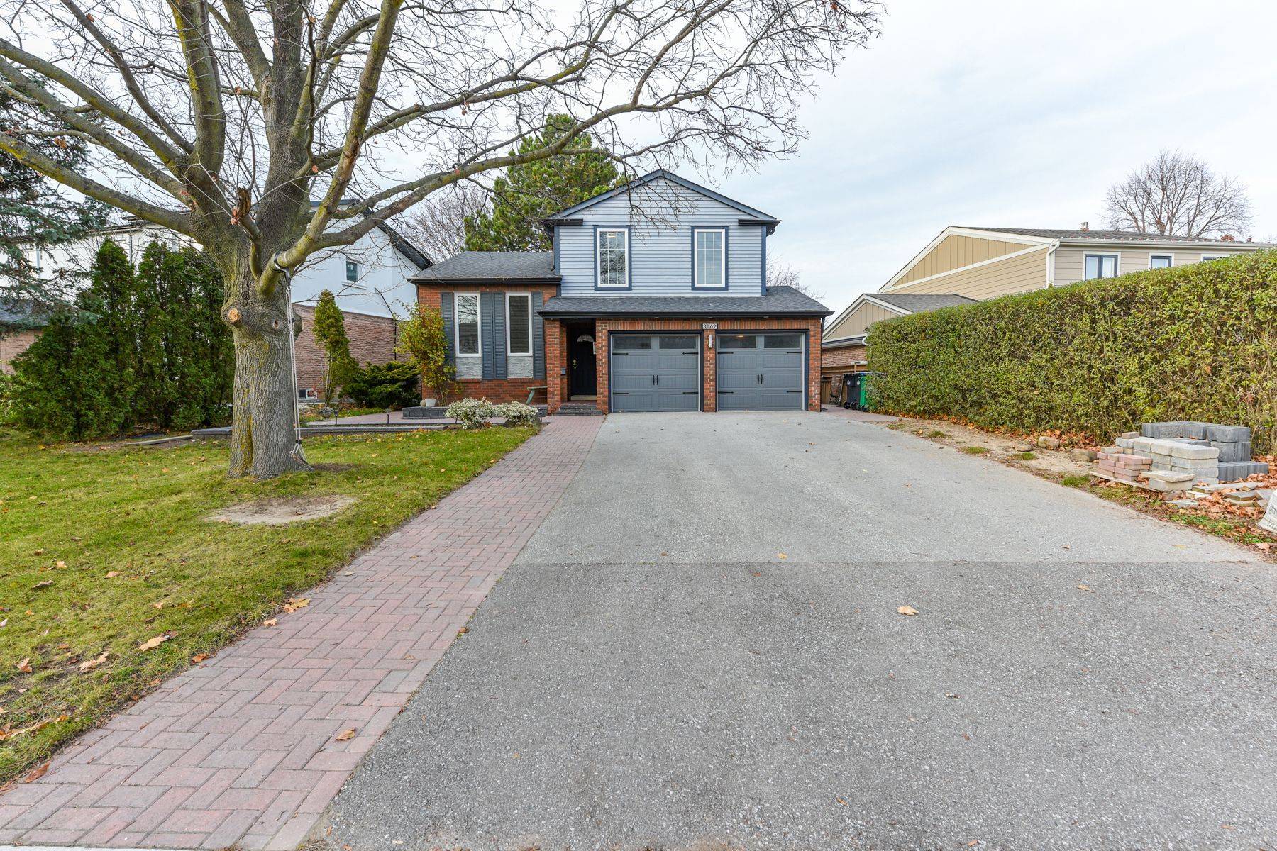 Mississauga, ON L5L 2A3,3162 Folkway DR #Upper Level