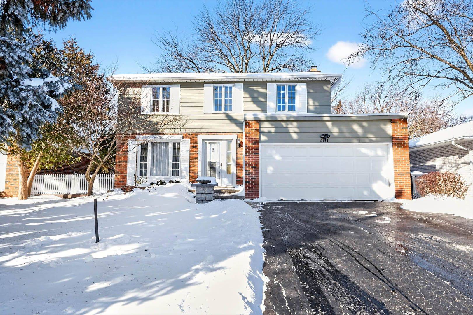 Mississauga, ON L5K 1L9,2133 Perran DR