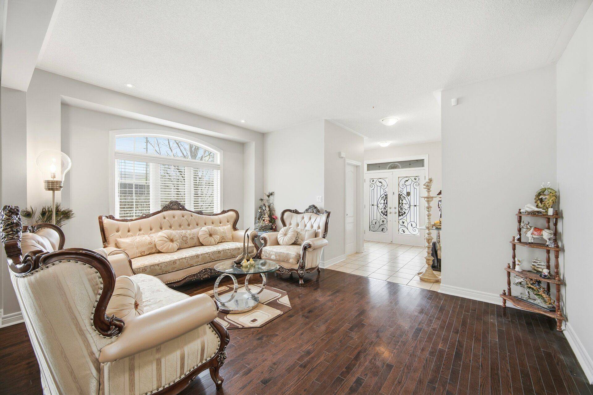 38 Lightcatcher CIR, Brampton, ON L6P 3P5