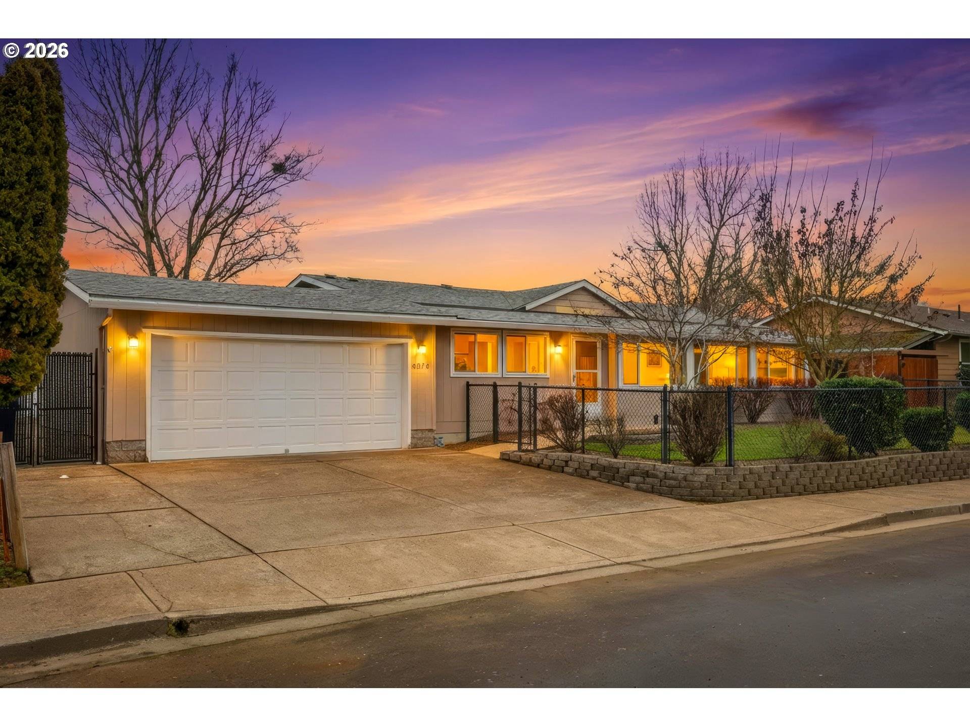 Salem, OR 97305,4074 NE VERNON ST