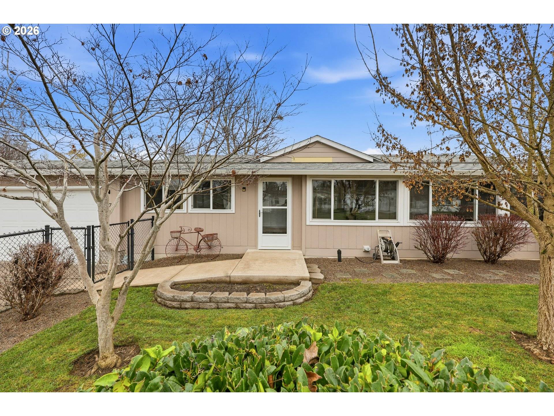 Salem, OR 97305,4074 NE VERNON ST