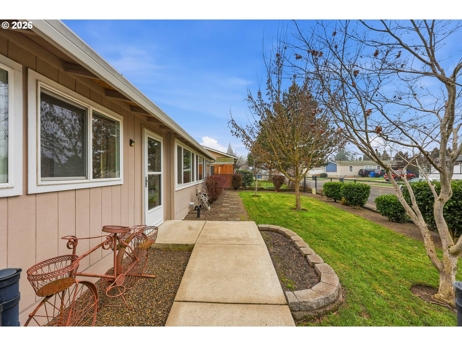 Salem, OR 97305,4074 NE VERNON ST