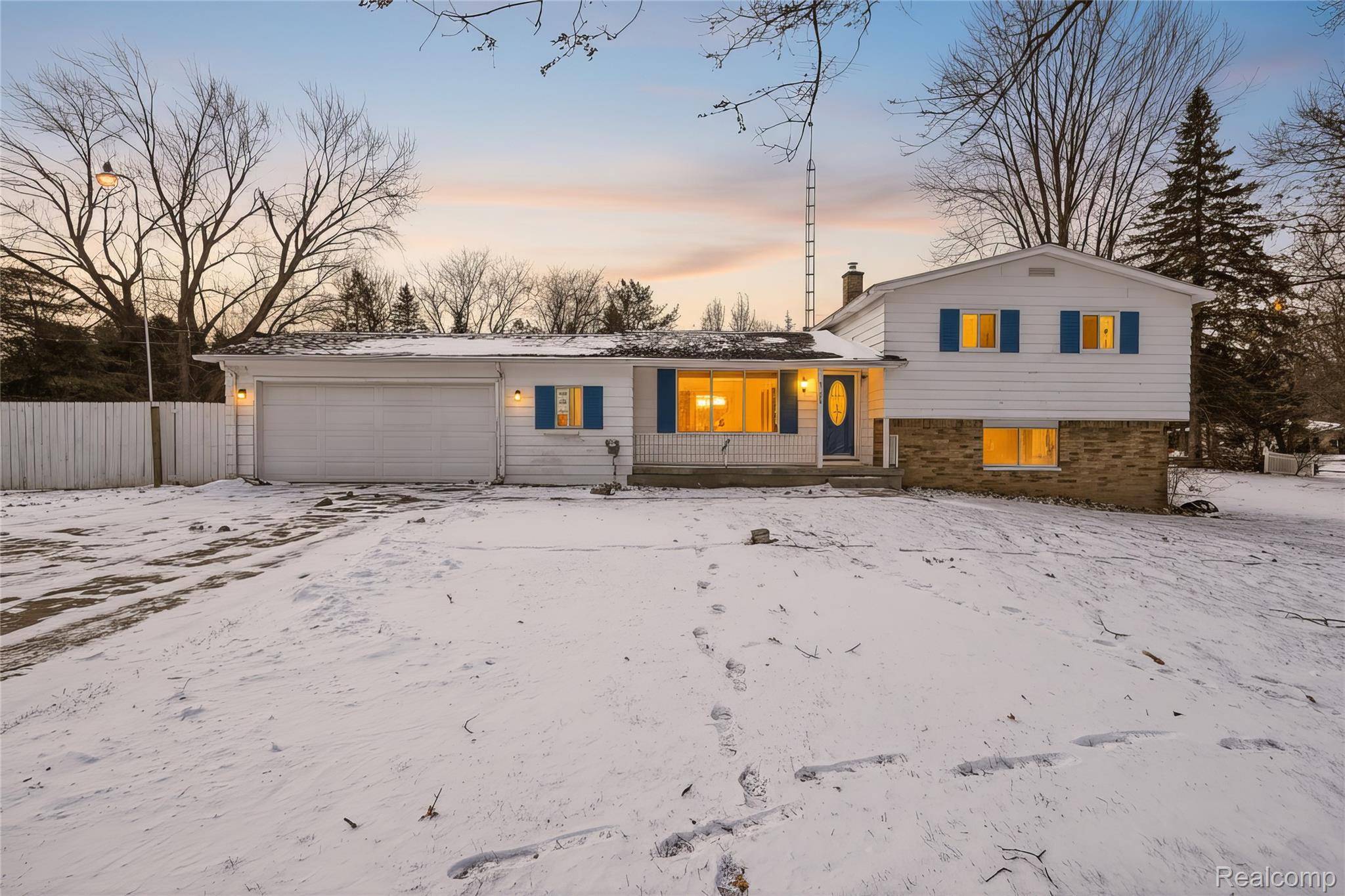 Flint, MI 48532,4199 Sheraton DR