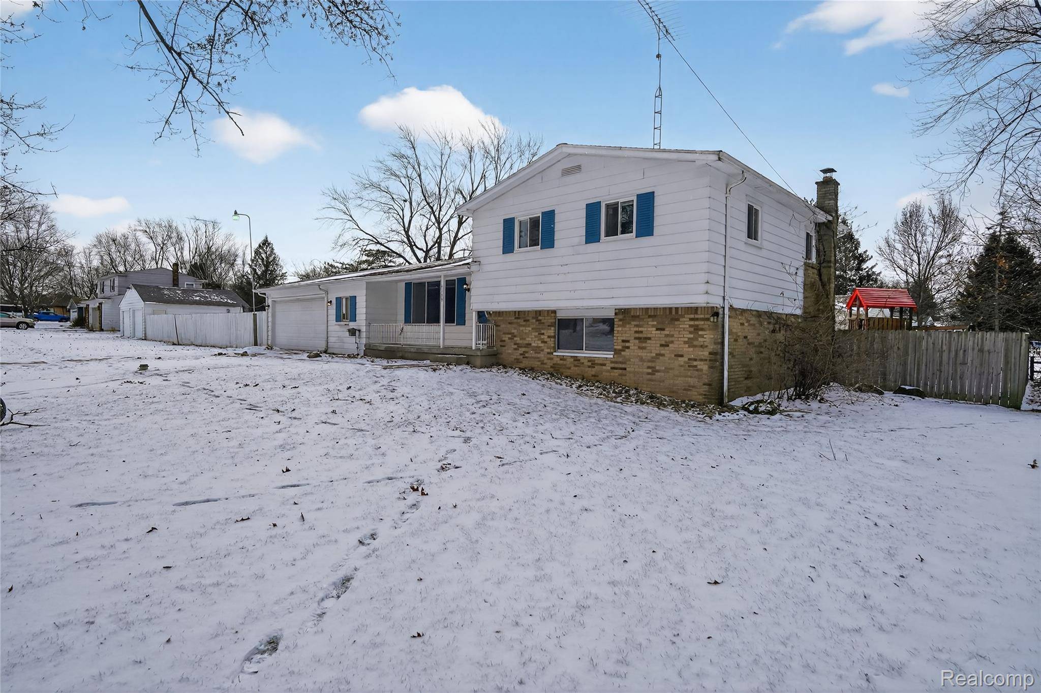 Flint, MI 48532,4199 Sheraton DR