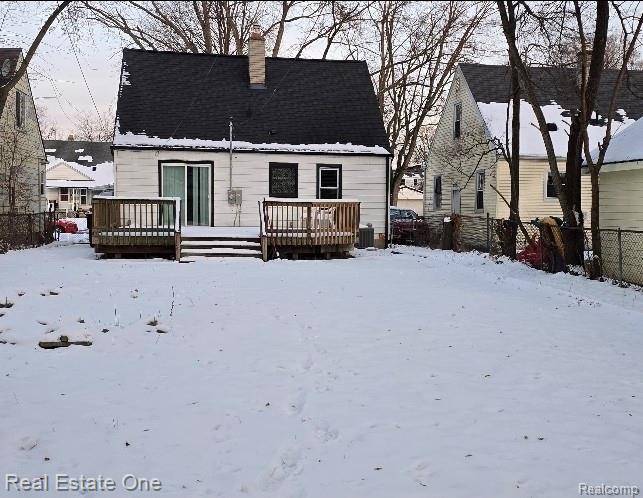 Redford, MI 48240,18433 Fox