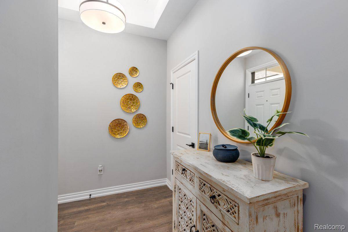 Brighton, MI 48116,5797 Windword DR