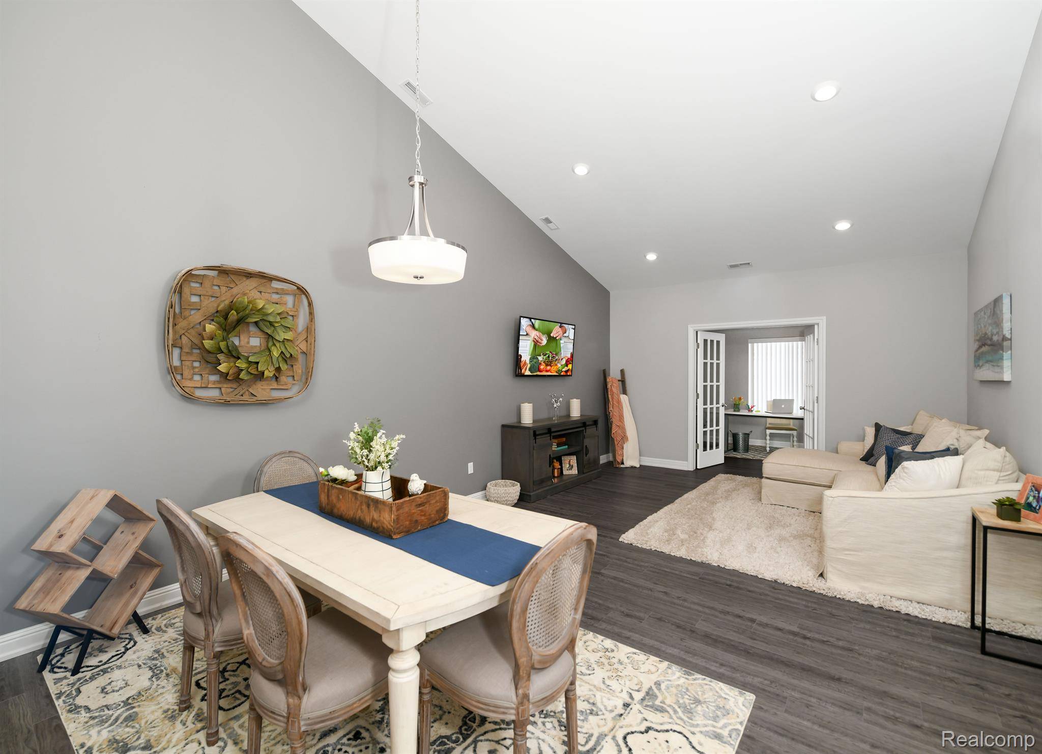 Utica, MI 48315,45626 Stadler ST