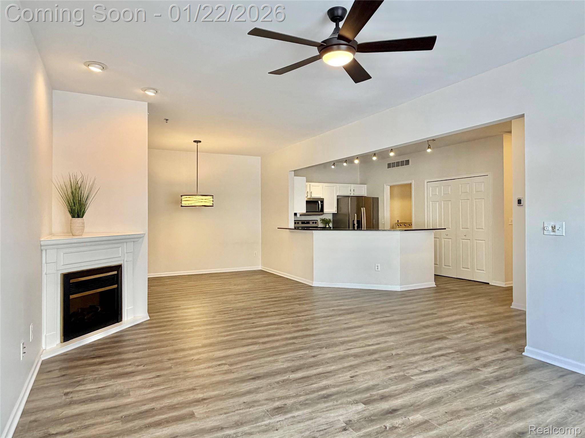 Rochester, MI 48307,1709 Deepwood CIR #57