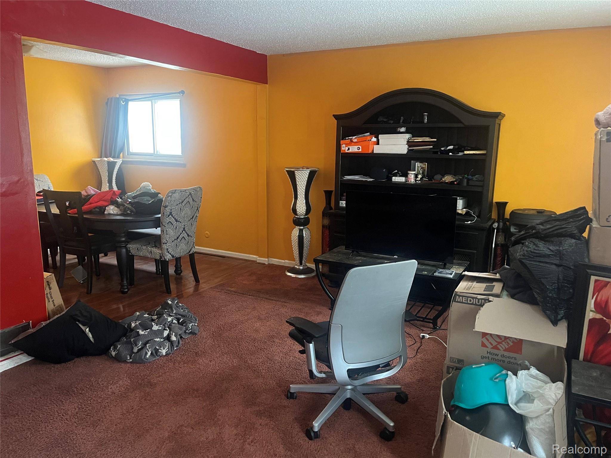 Dearborn Heights, MI 48125,4910 Westpoint ST