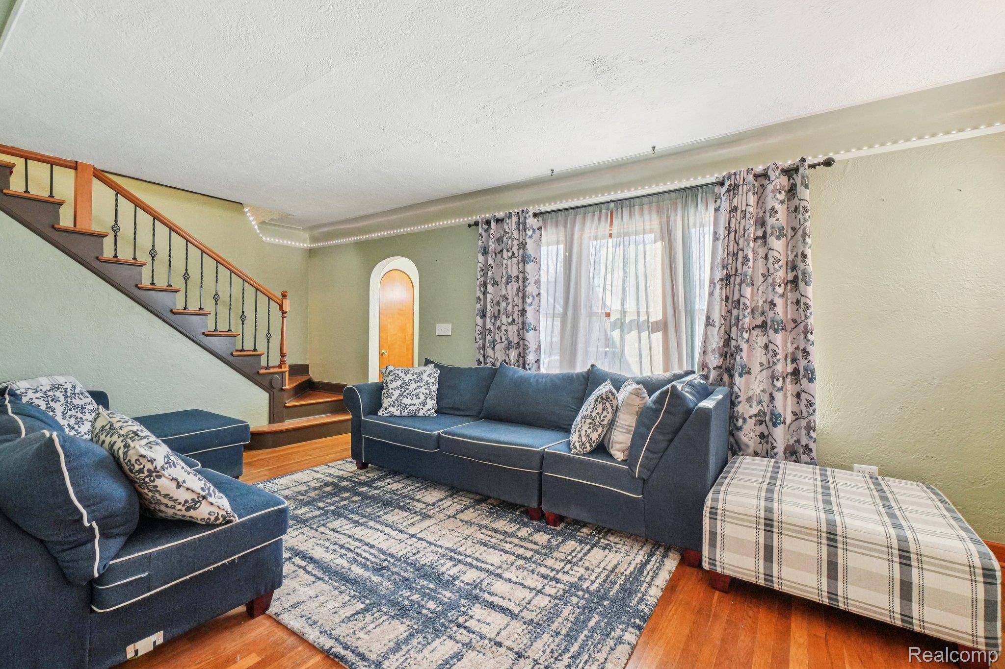 Allen Park, MI 48101,15418 Oceana AVE