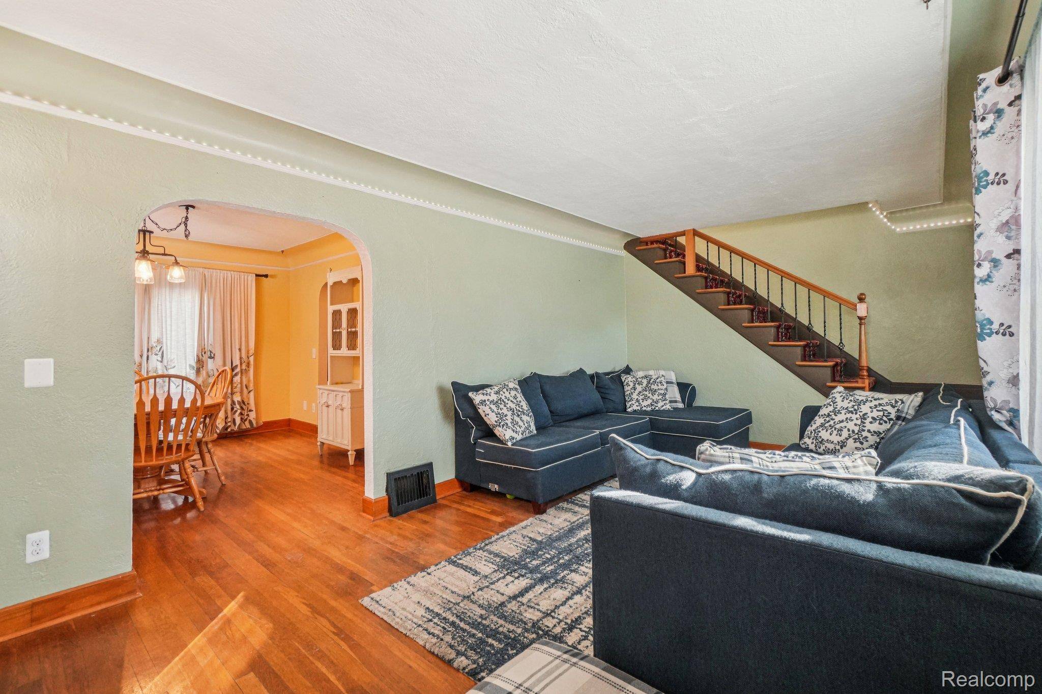 Allen Park, MI 48101,15418 Oceana AVE