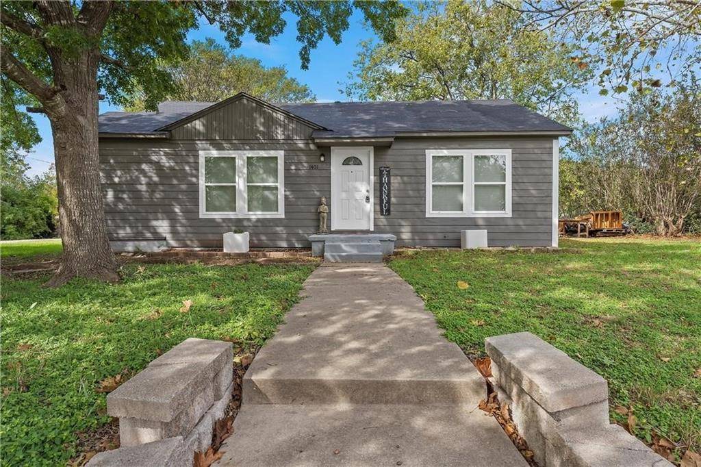 Mart, TX 76664,1401 E Texas Avenue