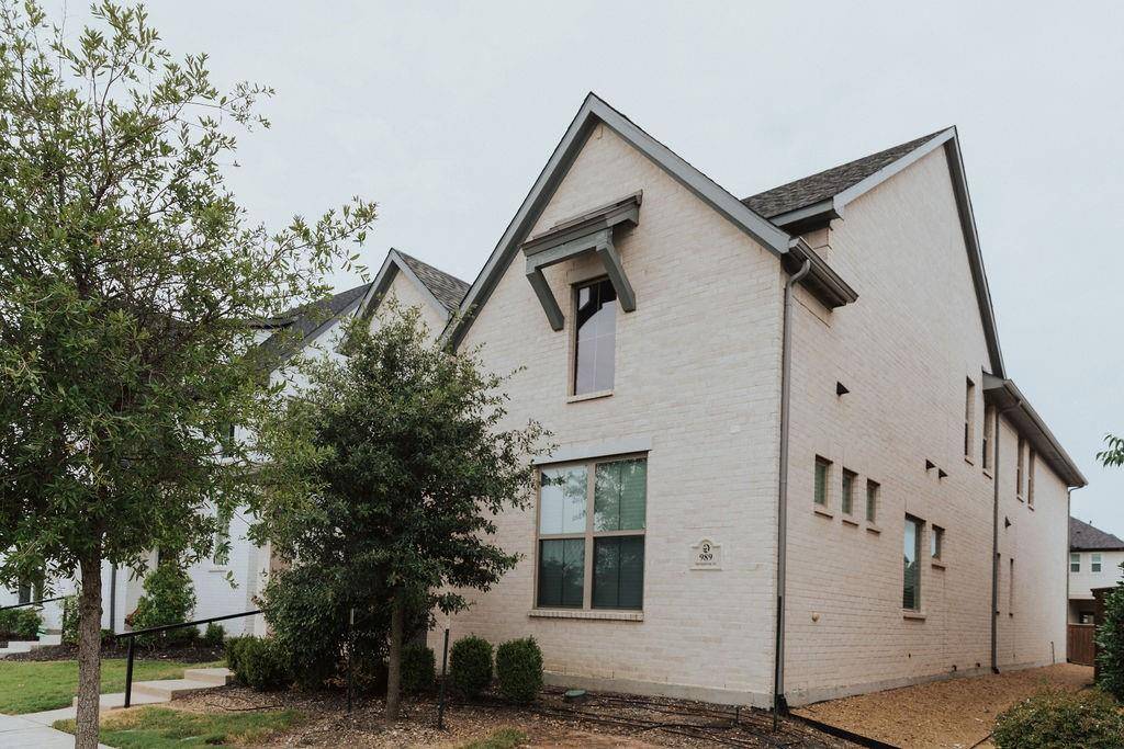 Allen, TX 75013,989 Sprangletop Street