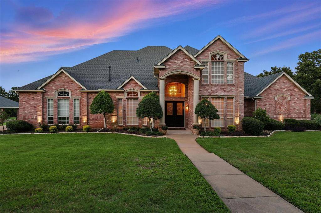 Burleson, TX 76028,105 Enchanted Court N