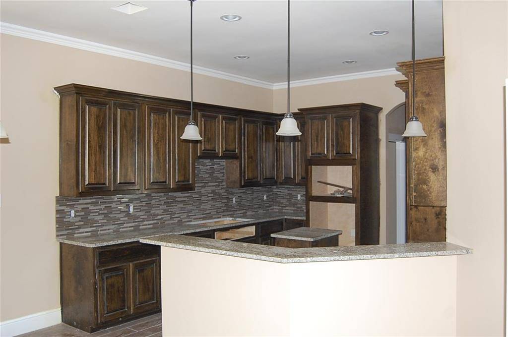 Arlington, TX 76013,2114 Lindblad Court