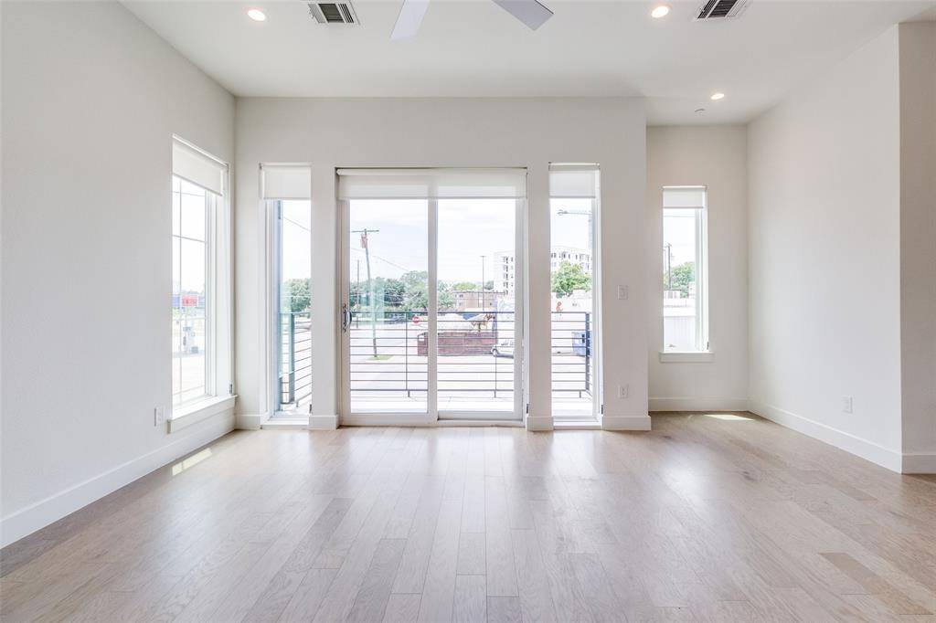 Dallas, TX 75206,5515 Bryan Parkway #101