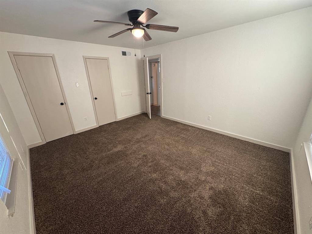 Lake Worth, TX 76135,7300 Comanche Trail #4