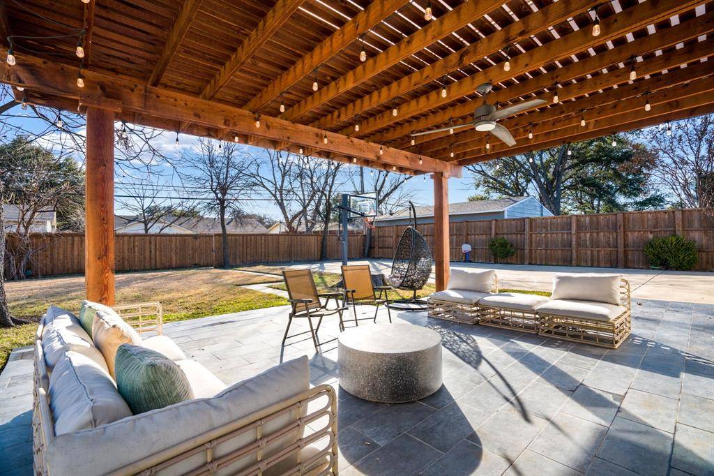 Dallas, TX 75229,11319 Coral Hills Drive