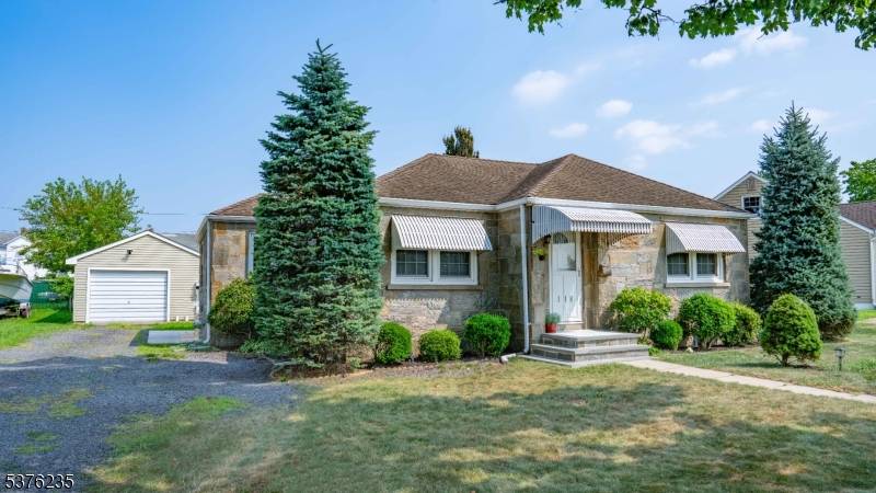 Manville Boro, NJ 08835,118 N 9Th Ave