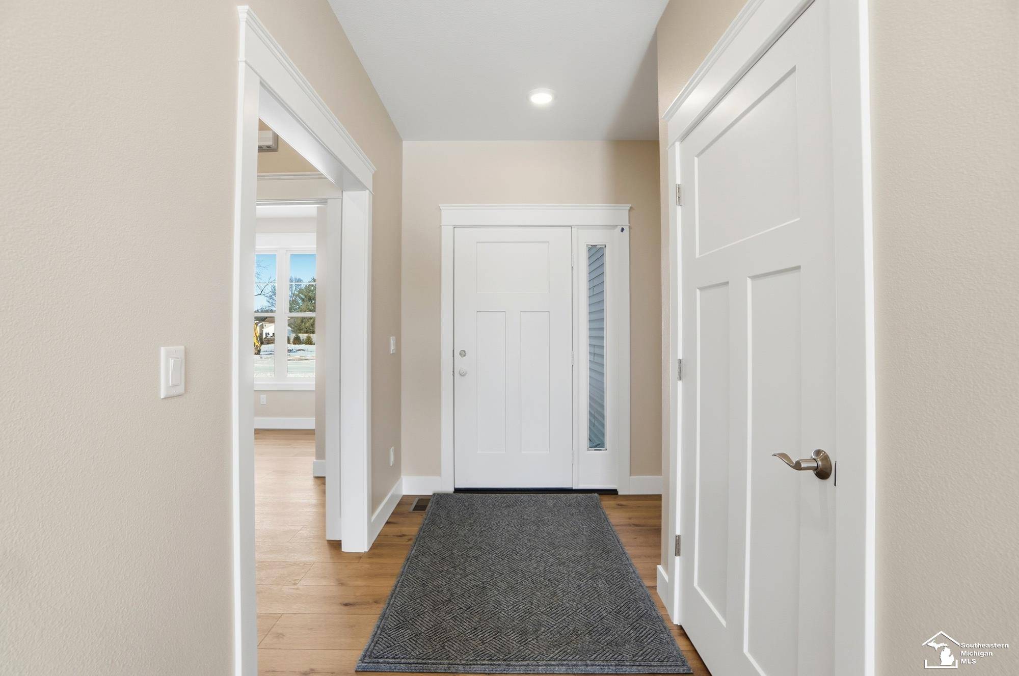 Lambertville, MI 48144,4079 Casey DR