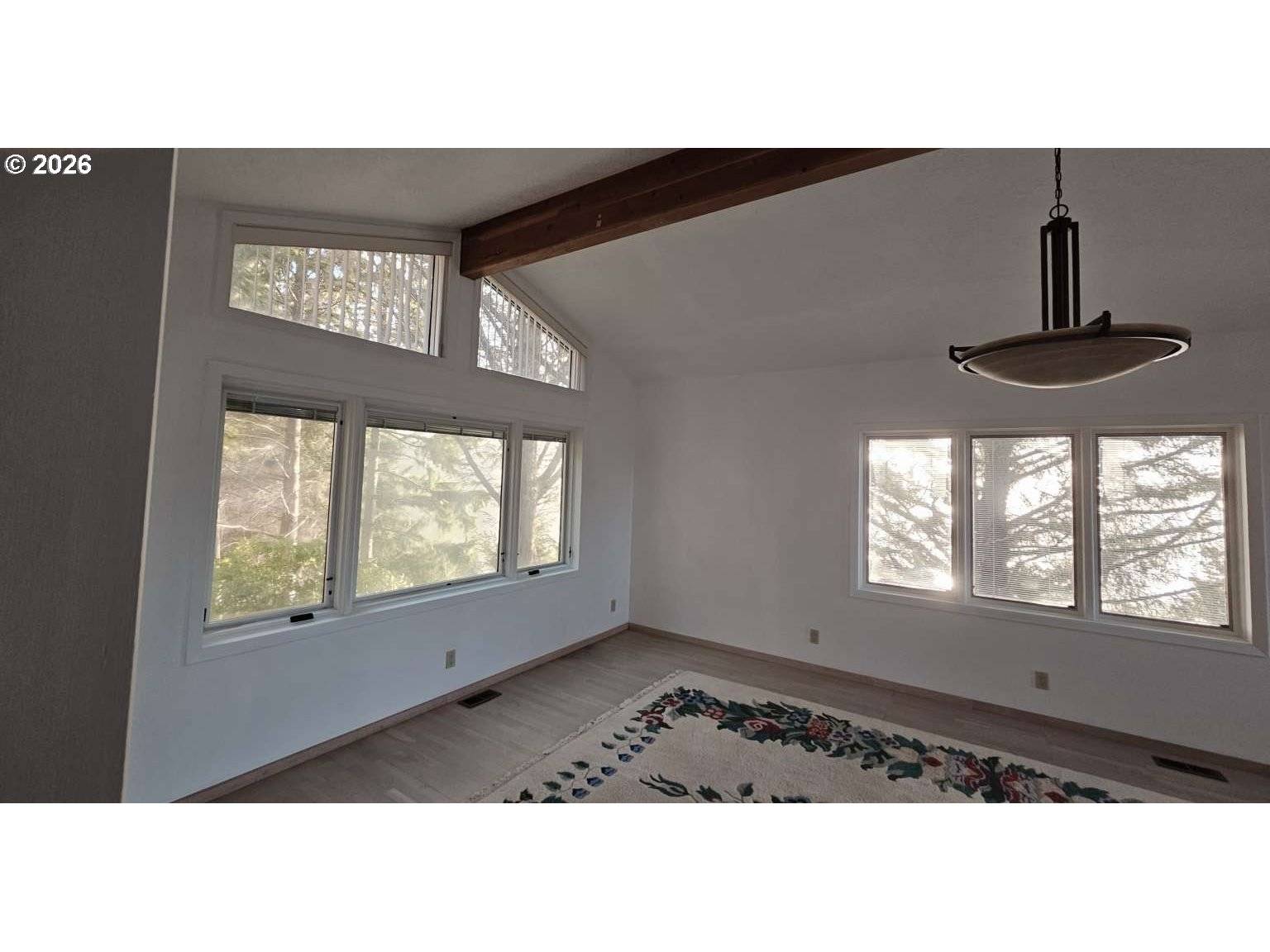 Yachats, OR 97498,635 RADAR RD