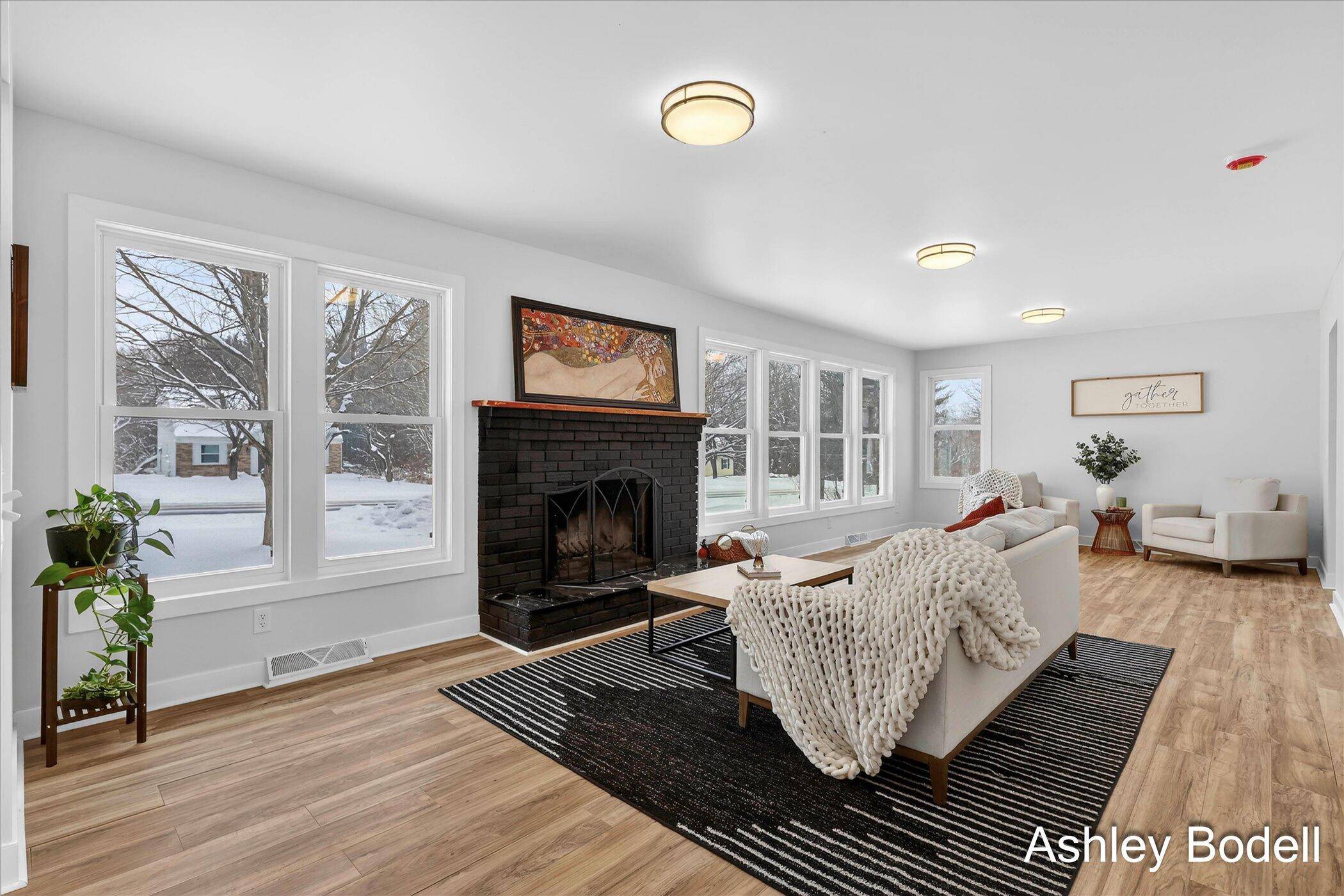 Comstock Park, MI 49321,237 7 Mile RD NW